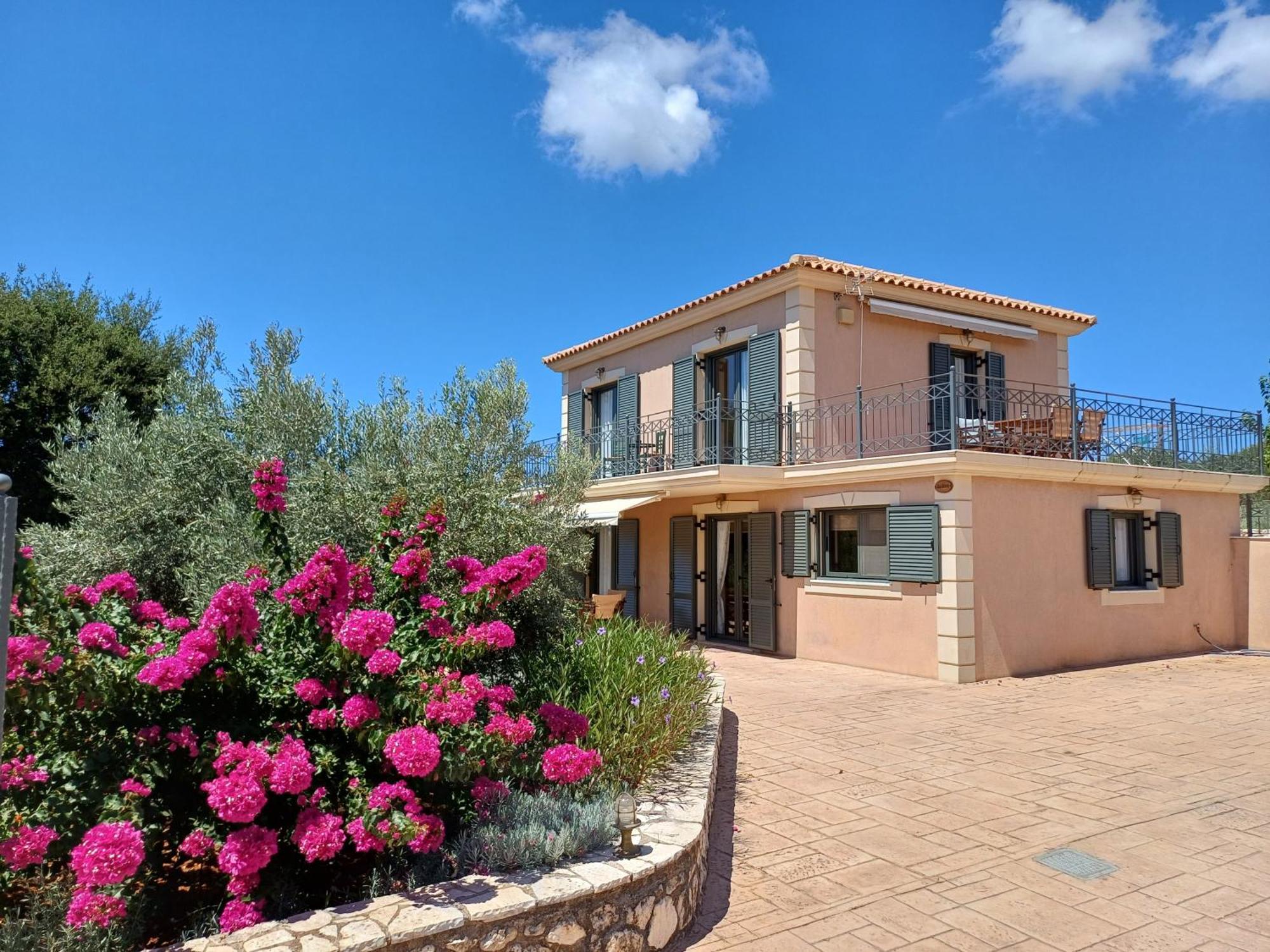 Korallis Villas Karavados Exterior photo