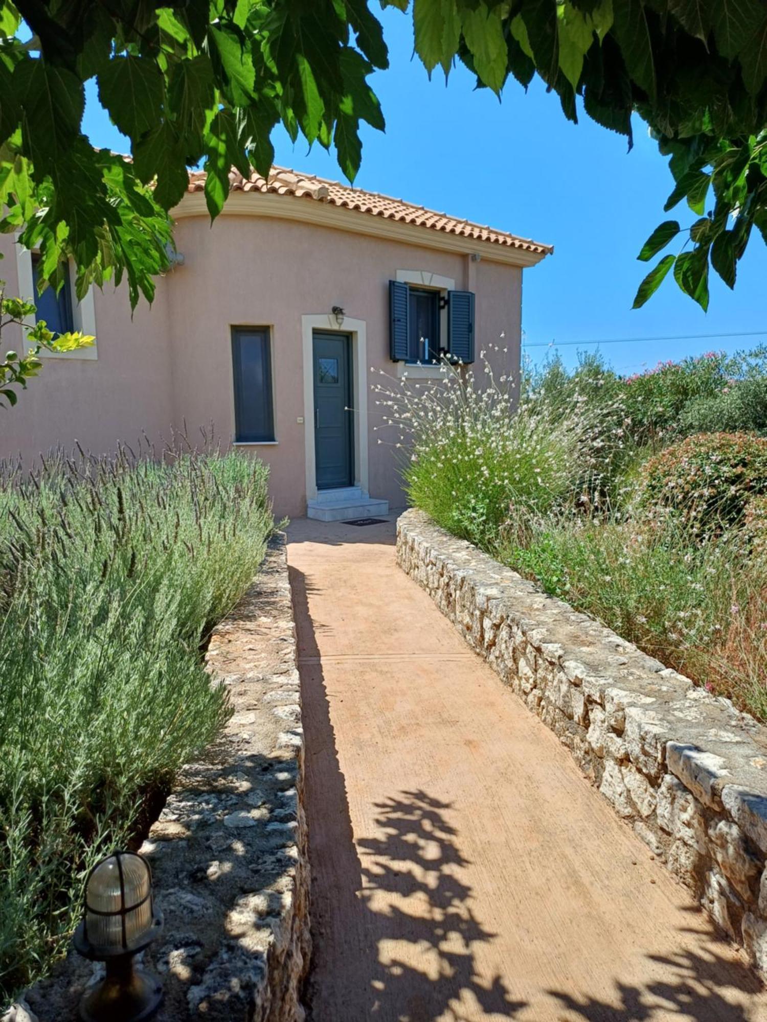 Korallis Villas Karavados Exterior photo