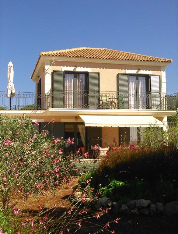 Korallis Villas Karavados Exterior photo