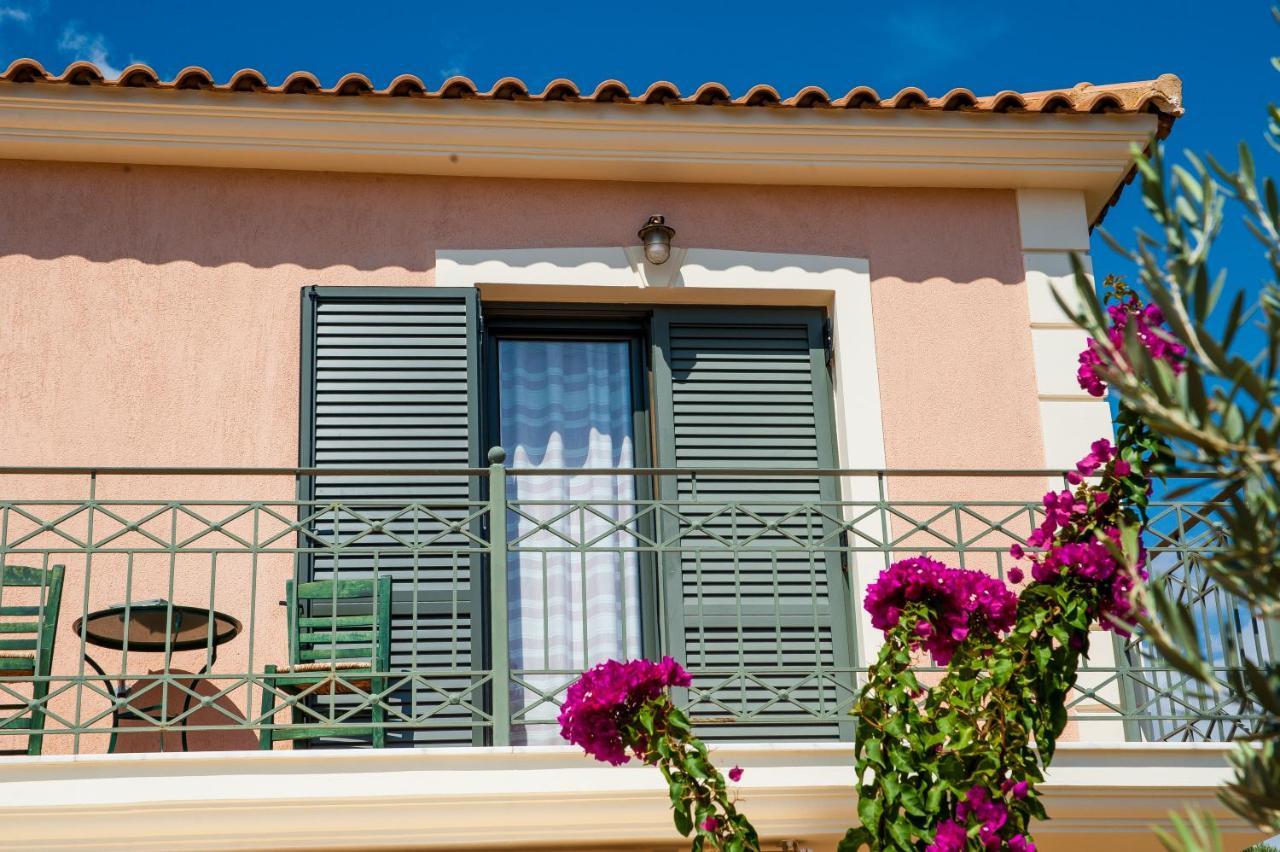Korallis Villas Karavados Exterior photo